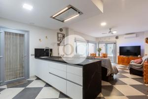 Adosada en venta en La Pobla de Vallbona, Casco urbano photo 0