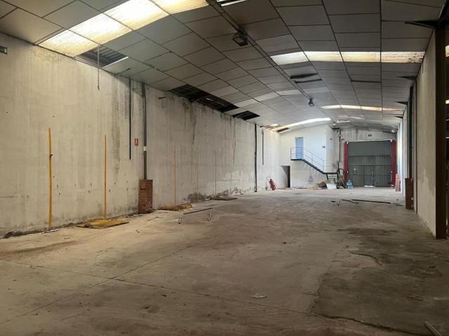 Nave industrial en venta en Meco, Barrio alto 3 photo 0