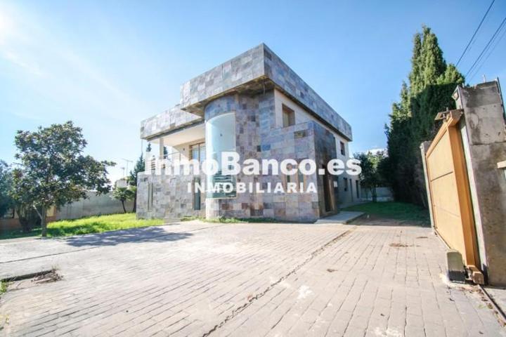 Chalet en venta en Torrent, Calle Felipe II, 54, 46900 photo 0