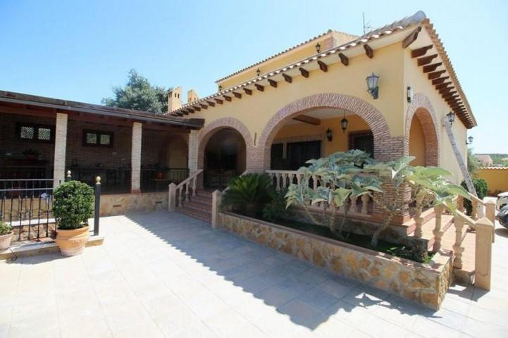 Chalet en venta en Bigastro photo 0