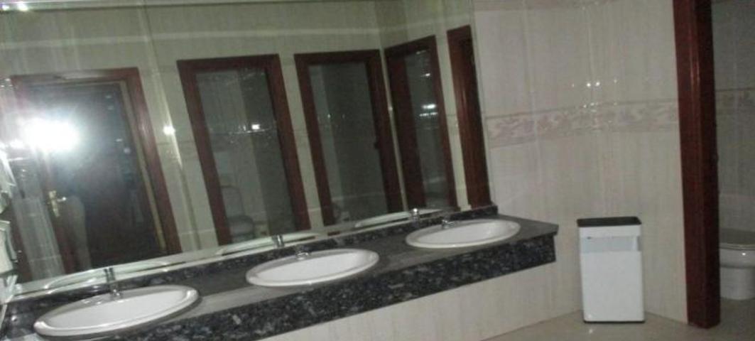 Local comercial en venta en Villarreal, Cariñena photo 0