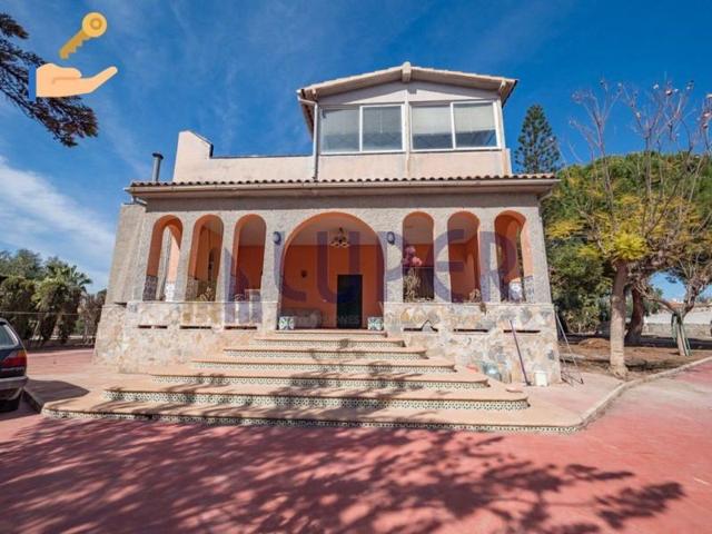 Chalet en venta en San Vicente del Raspeig, Girasoles photo 0