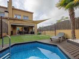 Casa en venta en Palafrugell photo 0