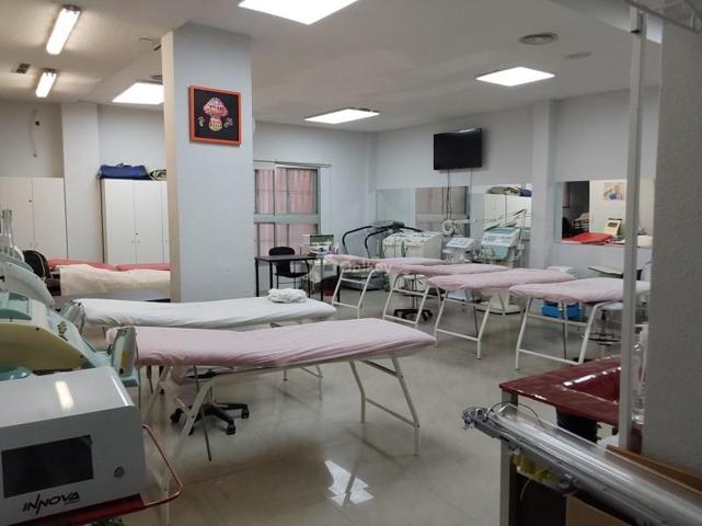 Local comercial en venta en Getafe, Getafe photo 0