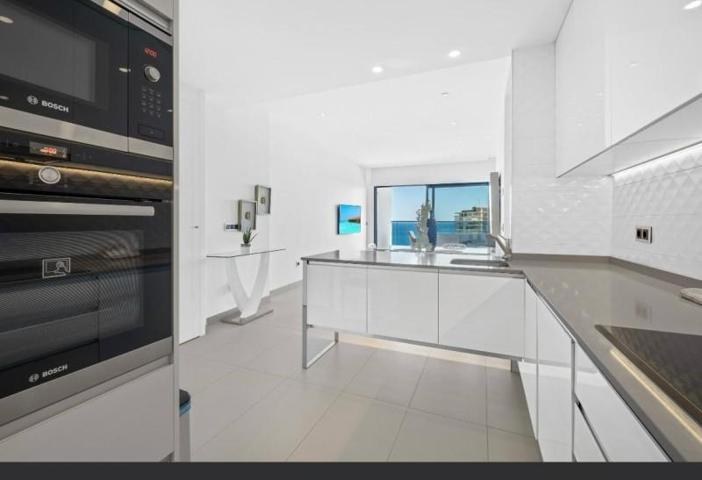 Piso en venta en Benidorm, Playa de Poniente photo 0