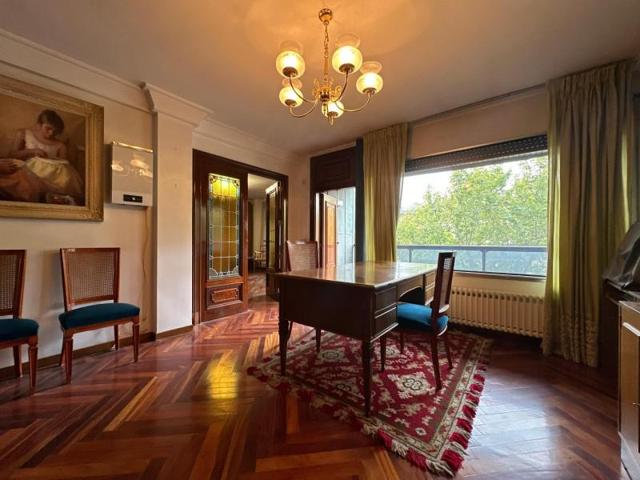 Piso en venta en Zaragoza, Centro photo 0