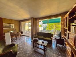 Piso en venta en Barcelona, Les Corts photo 0