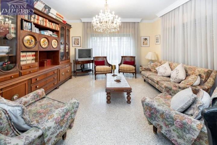 Casa en venta en Granada, Granada photo 0