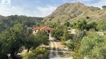 Casa con terreno en venta en Jijona, Comunidad valenciana photo 0