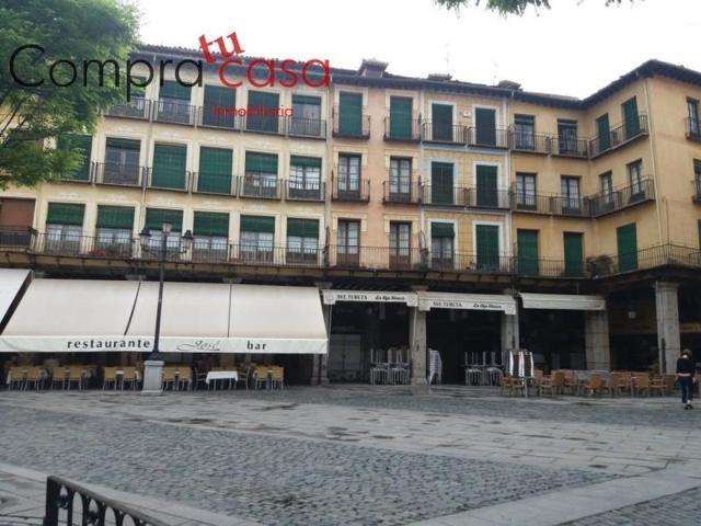 Edificio en venta en Segovia, Casco antiguo photo 0