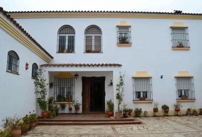 Casa con terreno en venta en El Bosque, Andalucia photo 0