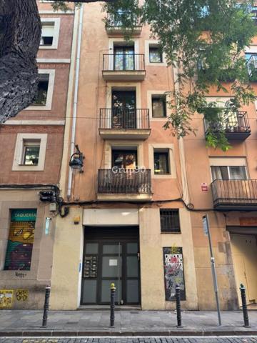 Edificio en venta en Barcelona, Sant Pere - Santa Caterina i la Ribera photo 0