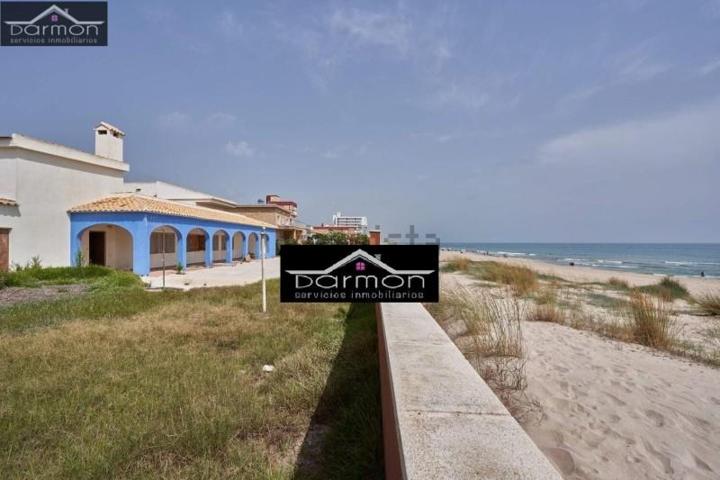 Chalet en venta en Valencia, El Perellonet photo 0