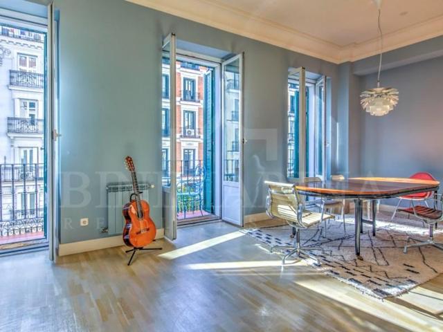 Piso en venta en Madrid photo 0