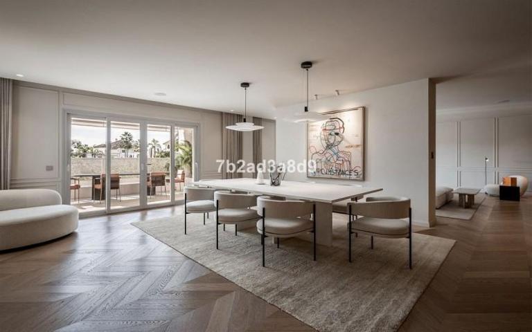 Piso en venta en Marbella, Marbella photo 0