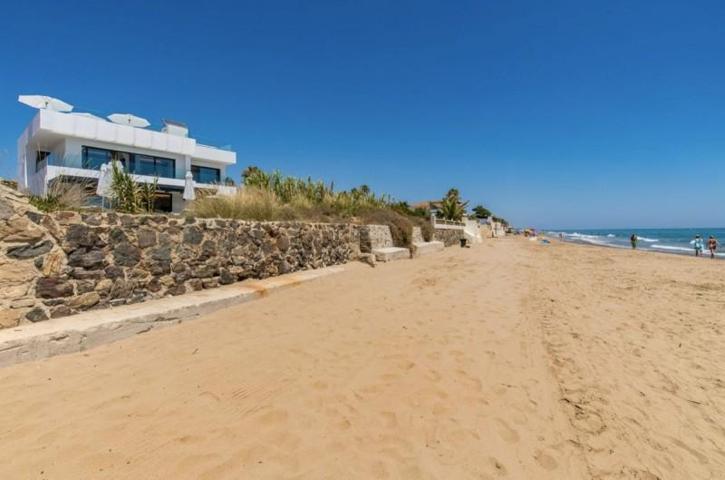 Chalet en venta en Marbella, Marbella photo 0