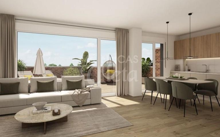 Piso en venta en Vitoria-Gasteiz, Salburua photo 0