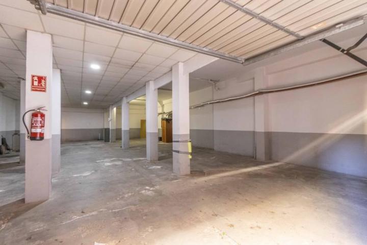 Local comercial en alquiler en Tavernes Blanques, Tavernes Blanques photo 0