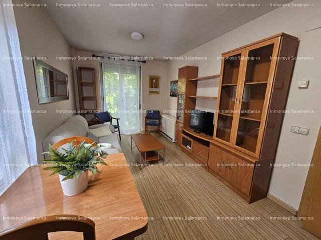 Apartamento en alquiler en Salamanca, Centro photo 0