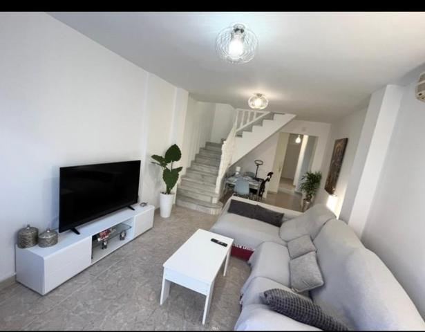 Duplex en alquiler en Almería, Zapillo photo 0