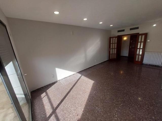 Piso en alquiler en Zaragoza, Roma photo 0