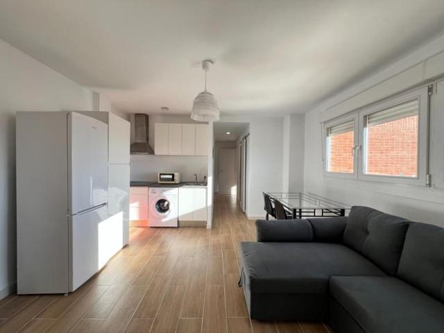 Piso en alquiler en Granada, Camino de ronda photo 0