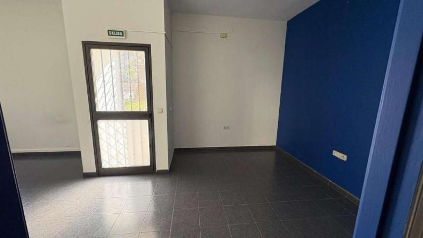 Local comercial en alquiler en Valencia, Mestalla photo 0