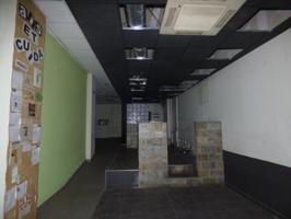 Local comercial en alquiler en Manresa, Manresa Centre photo 0