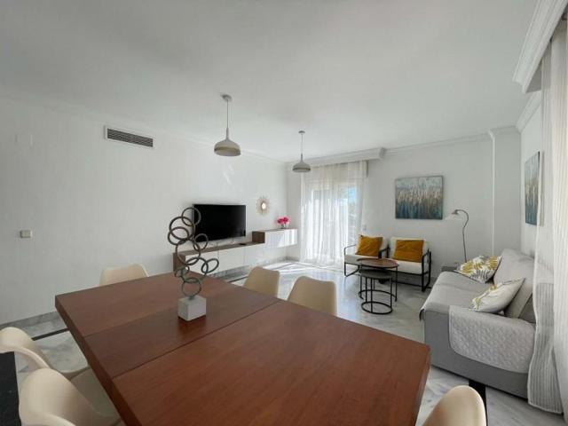 Piso en alquiler en Marbella, Marbella photo 0