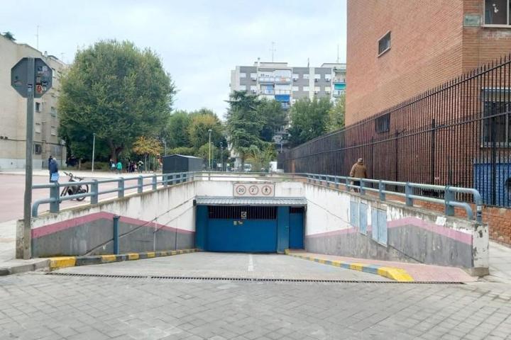 Garaje en venta en Móstoles, Dos de mayo photo 0