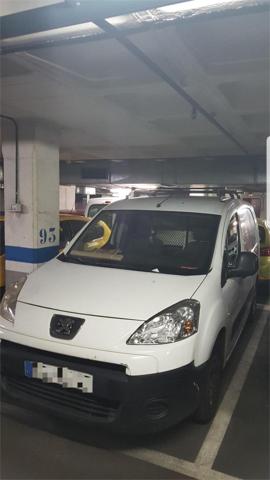 Parking en venta en Barcelona, Baro de Viver photo 0