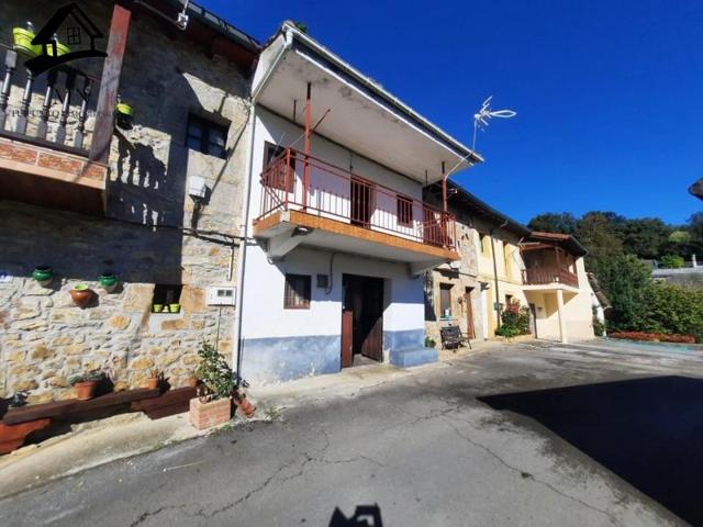 Casas de pueblo en venta en Voto, Secadura photo 0