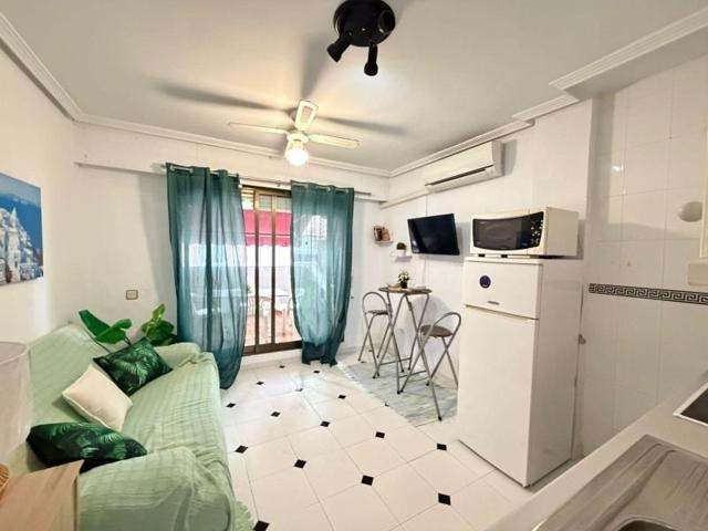 Apartamento en venta en Torrevieja photo 0
