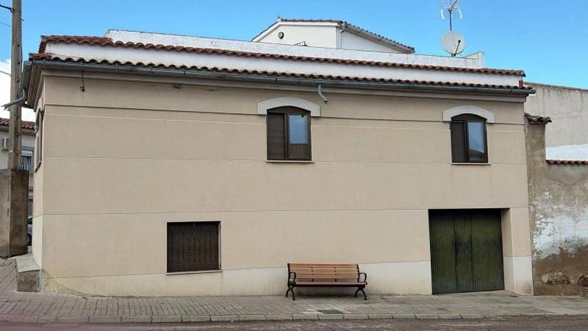 Chalet en venta en Garrovillas de Alconétar photo 0