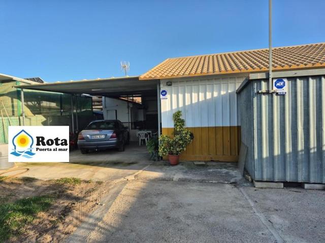 Casa con terreno en venta en Chipiona, Playa Tres Piedras photo 0