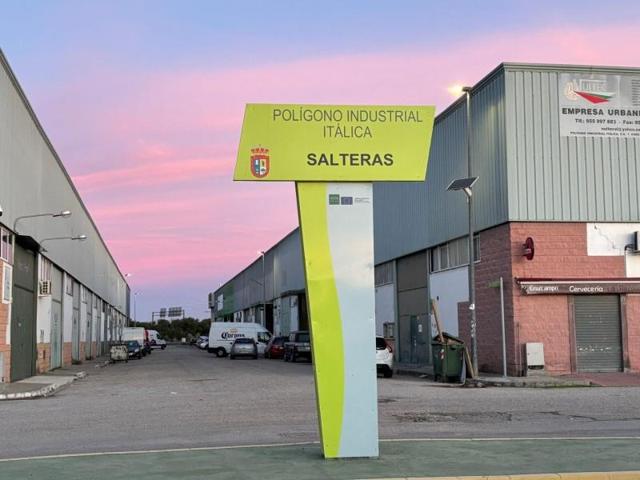 Nave industrial en venta en Salteras, Salteras photo 0