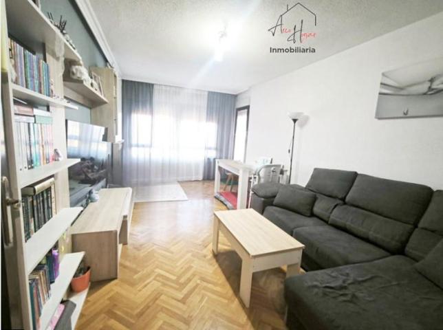 Piso en venta en Salamanca, La Salle photo 0