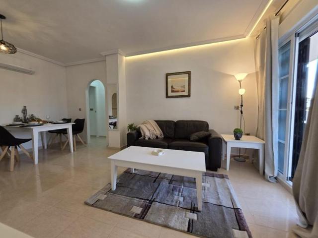 Apartamento en venta en Orihuela Costa photo 0