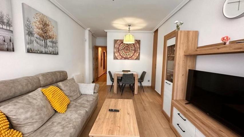 Apartamento en venta en Torrevieja, Centro photo 0