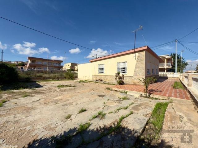 Chalet en venta en Cartagena, Los Urrutias photo 0