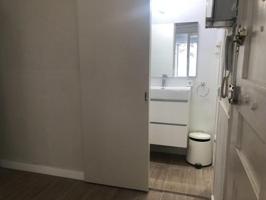 Piso en venta en Barcelona, Sants photo 0