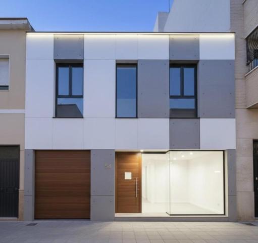 Casa en venta en Elda, Plaza Castelar - Mercado Central photo 0