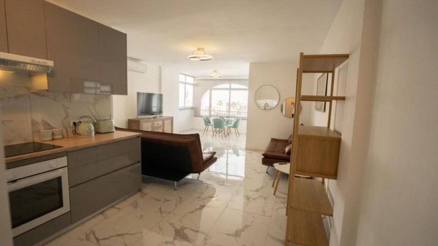Apartamento en venta en Orihuela Costa, Villamartin photo 0