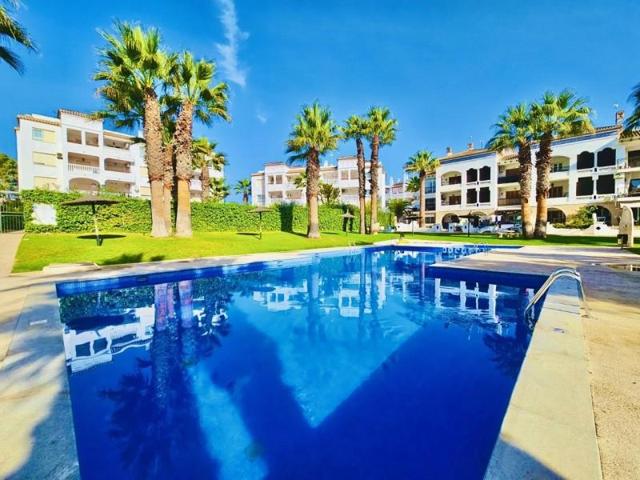 Apartamento en venta en Villamartin photo 0