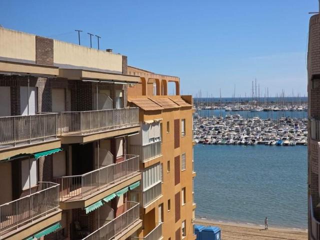 Apartamento en venta en Torrevieja photo 0