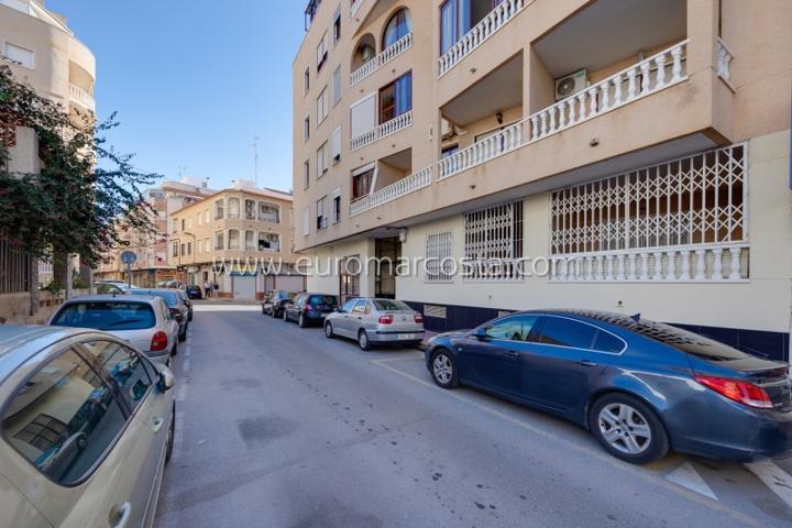 Apartamento en venta en Torrevieja, Playa del Cura photo 0