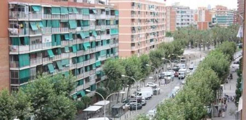 Piso en venta en Badalona, Artigas - Llefià photo 0
