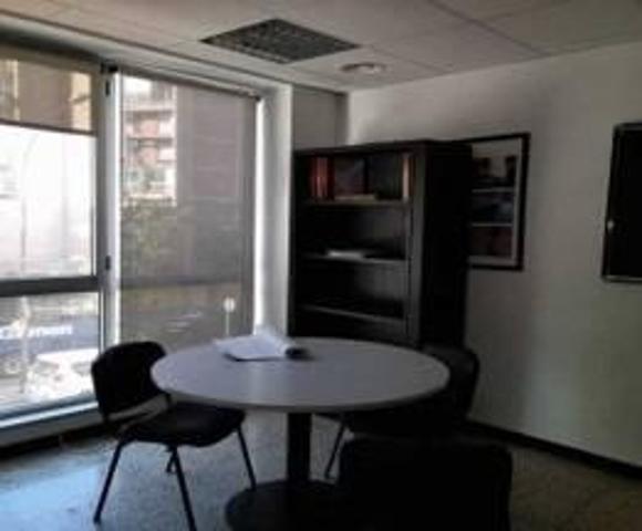 Oficina en venta en Lleida, Centre Històric photo 0