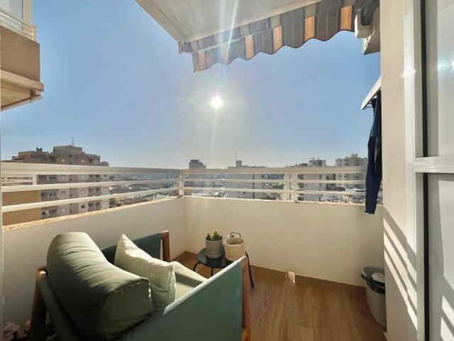 Apartamento en venta en Torrevieja photo 0