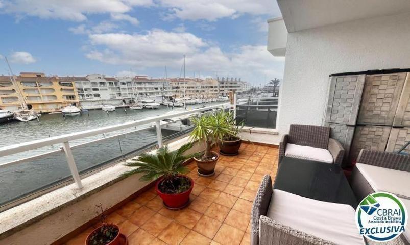 Apartamento en venta en Empuriabrava, Caballito del mar photo 0